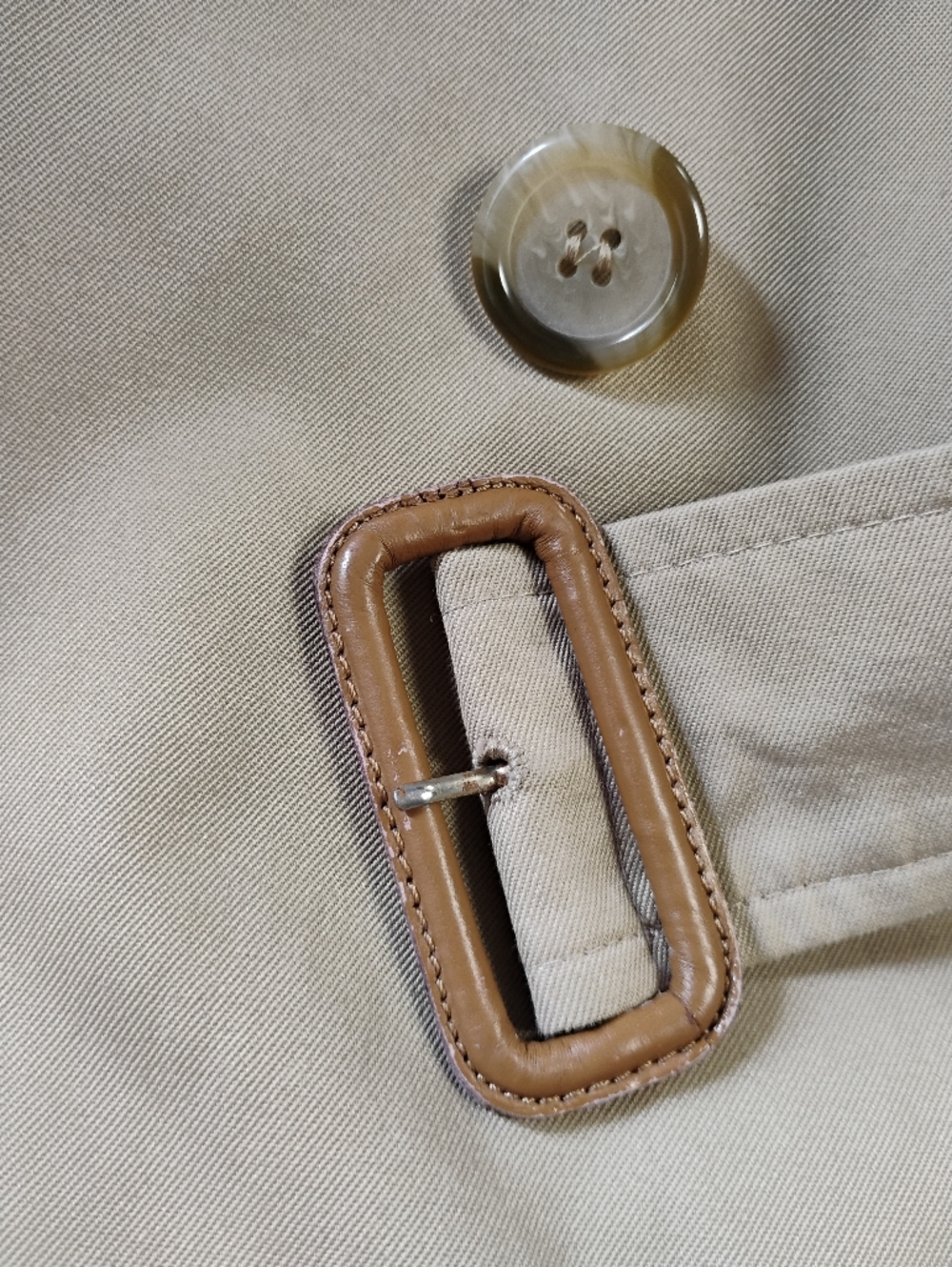 Vintage Burberrys Classic Khaki Trench Coat with Nova Check Lining - Picture 11 of 11